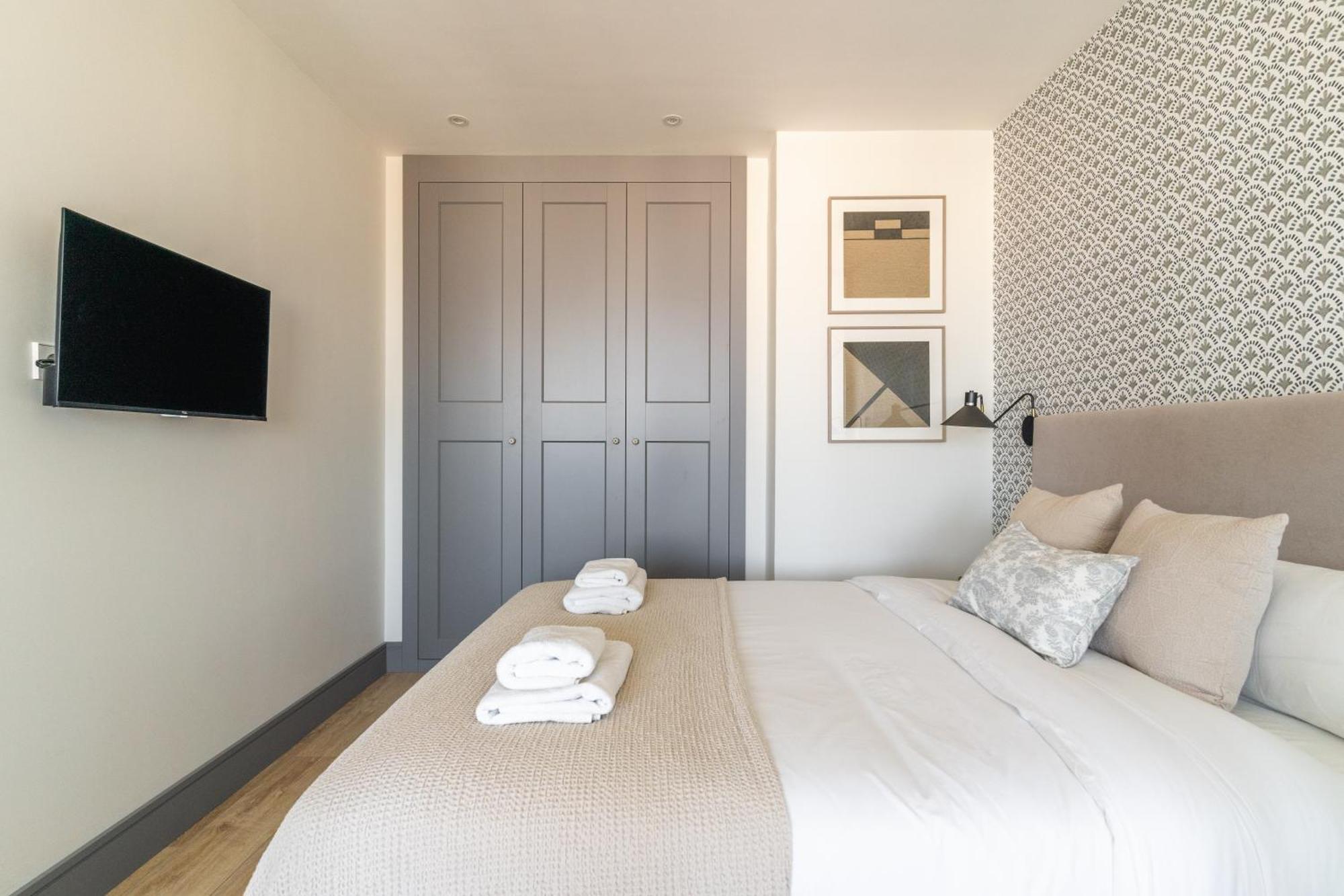 Apartament Modern And Bright-2bedrooms 1bathroom-colon